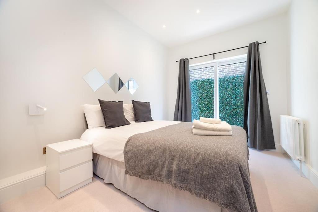 런던 Private Terrace Fulham 3 Bed 2 Baths 아파트 외부 사진