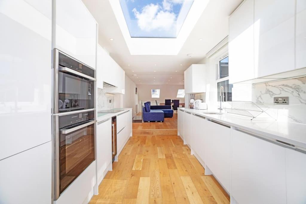 런던 Private Terrace Fulham 3 Bed 2 Baths 아파트 외부 사진